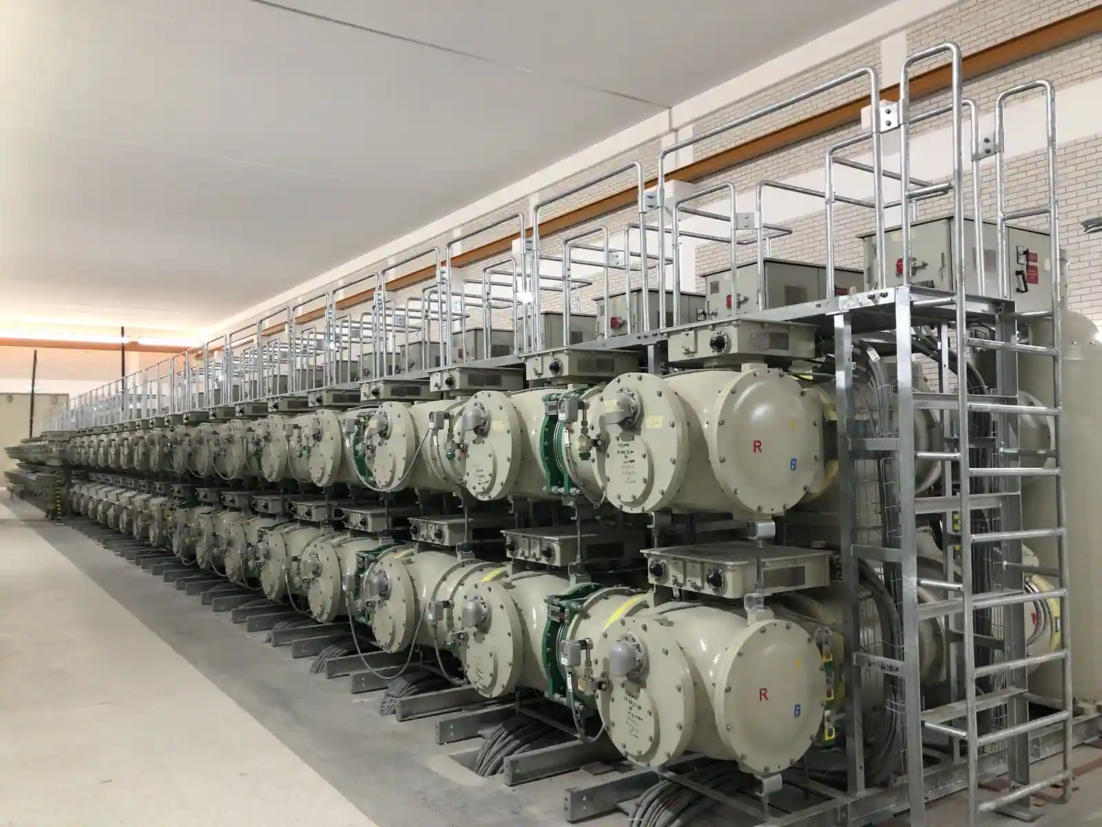 Sieyuan 145kV Gas-Insulated Switchgear installed in a substation in Kuwait.