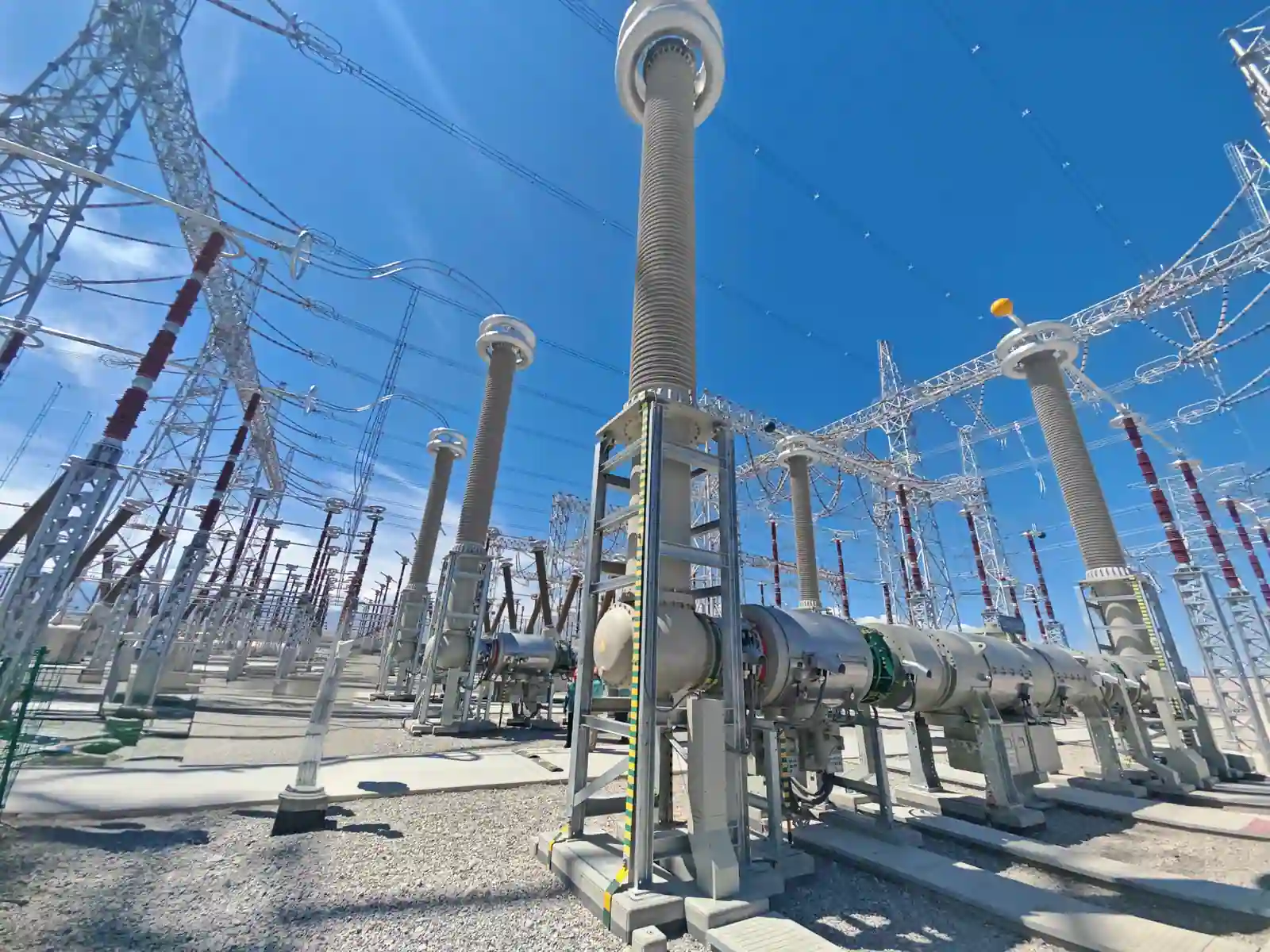 Sieyuan 800kV Gas-Insulated Switchgear installed in a substation.