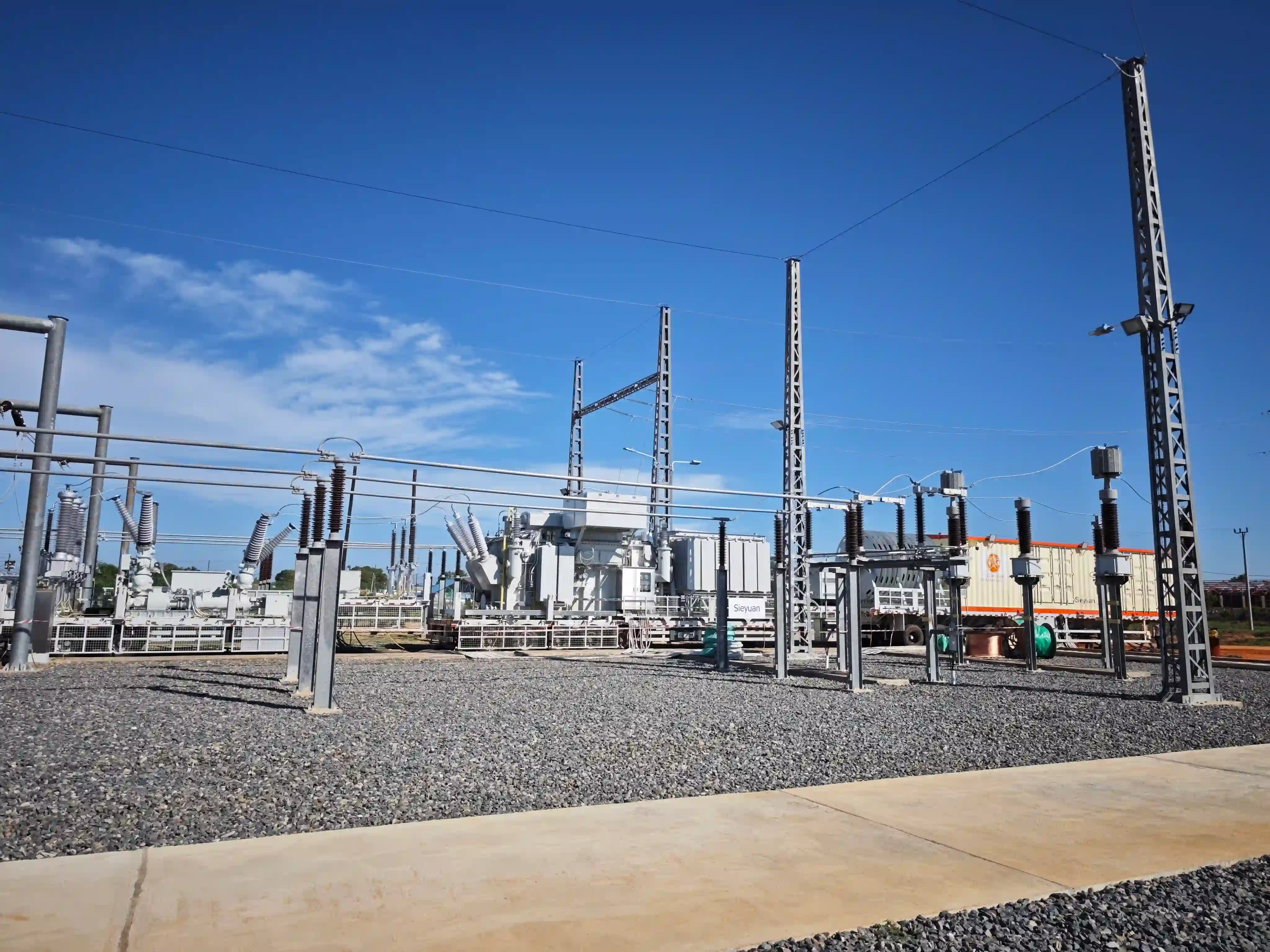 145 kV mobile shunt reactor and mobile substation supporting UNOPS humanitarian power restoration in Mozambique