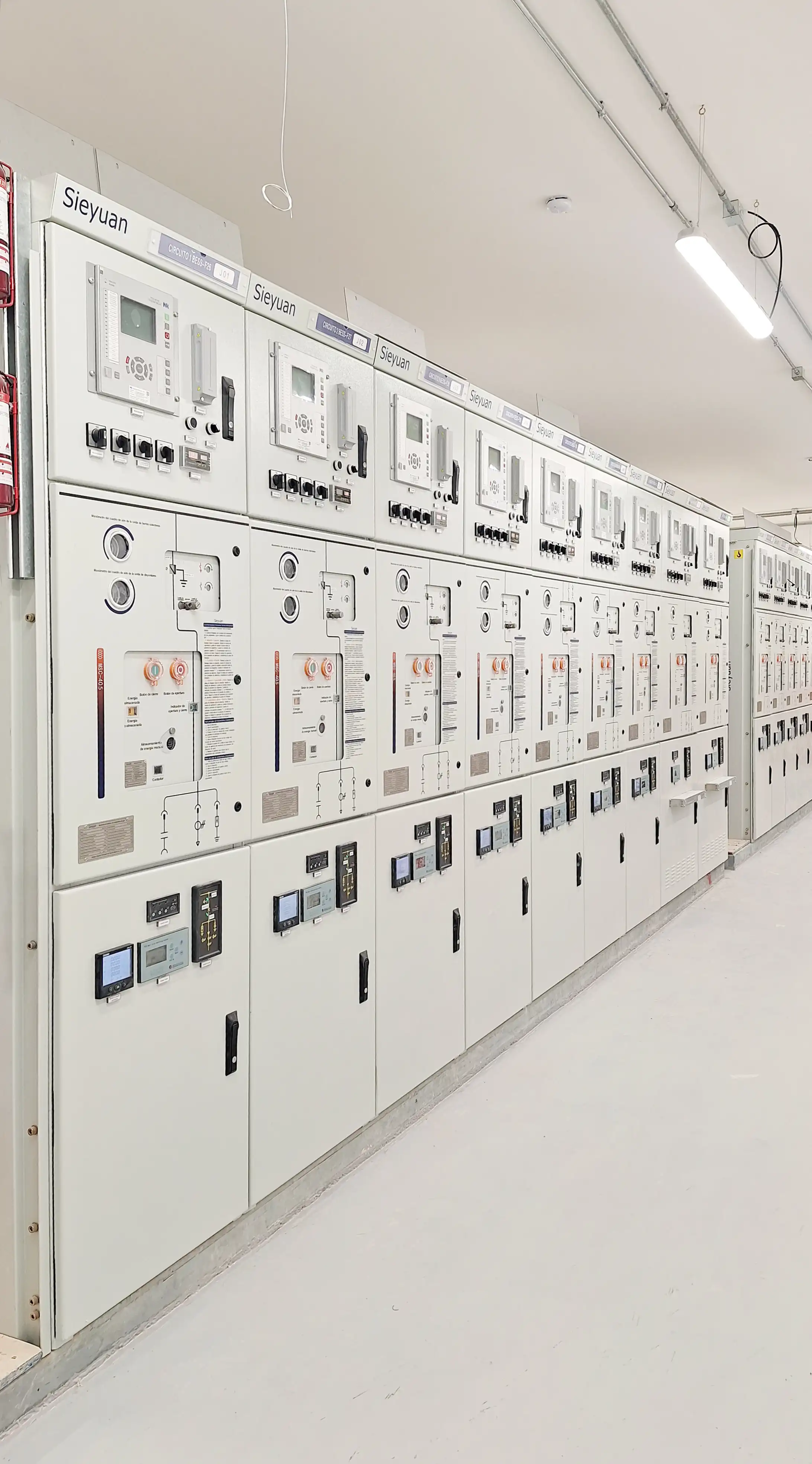 40.5 kV gas-insulated switchgear supplied to the Atlas Estepa and Crucero substations in Chile